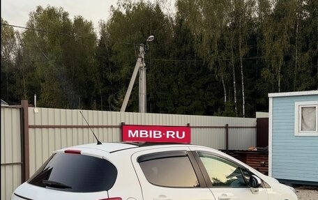 Peugeot 308 II, 2011 год, 630 000 рублей, 2 фотография