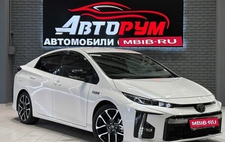 Toyota Prius IV XW50, 2018 год, 2 357 000 рублей, 1 фотография