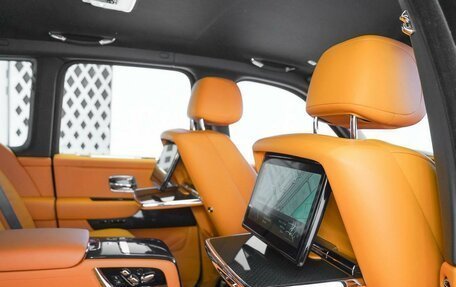 Rolls-Royce Cullinan, 2019 год, 29 790 000 рублей, 6 фотография