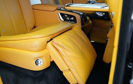 Rolls-Royce Cullinan, 2019 год, 29 790 000 рублей, 11 фотография