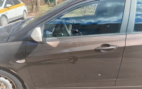 Hyundai Solaris II рестайлинг, 2016 год, 450 000 рублей, 3 фотография