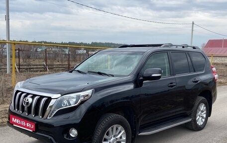 Toyota Land Cruiser Prado 150 рестайлинг 2, 2017 год, 4 500 000 рублей, 15 фотография