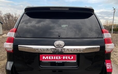 Toyota Land Cruiser Prado 150 рестайлинг 2, 2017 год, 4 500 000 рублей, 10 фотография