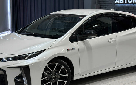 Toyota Prius IV XW50, 2018 год, 2 357 000 рублей, 7 фотография