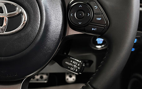 Toyota Prius IV XW50, 2018 год, 2 357 000 рублей, 27 фотография