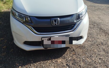 Honda Freed II, 2018 год, 1 580 000 рублей, 2 фотография