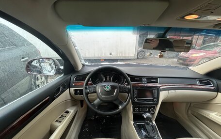 Skoda Superb III рестайлинг, 2010 год, 850 000 рублей, 9 фотография