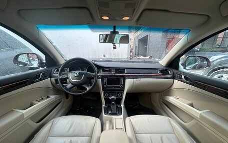 Skoda Superb III рестайлинг, 2010 год, 850 000 рублей, 8 фотография