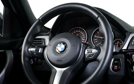 BMW 3 серия, 2017 год, 2 990 000 рублей, 14 фотография