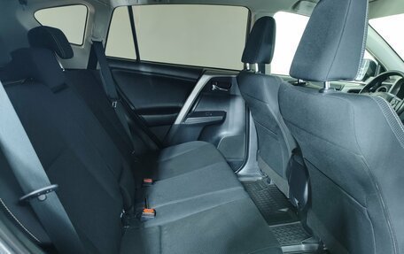 Toyota RAV4, 2015 год, 2 251 000 рублей, 24 фотография