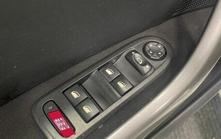 Peugeot 308 II, 2011 год, 536 000 рублей, 21 фотография