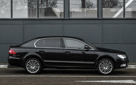 Skoda Superb III рестайлинг, 2010 год, 939 000 рублей, 5 фотография