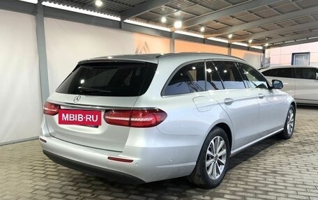 Mercedes-Benz E-Класс, 2018 год, 2 599 000 рублей, 5 фотография