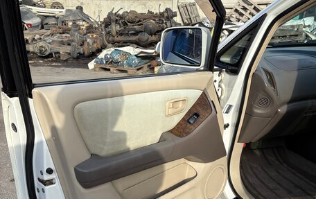 Toyota Harrier, 1999 год, 830 000 рублей, 11 фотография