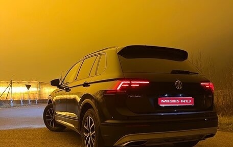 Volkswagen Tiguan II, 2019 год, 2 850 000 рублей, 1 фотография