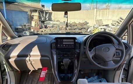 Toyota Harrier, 1999 год, 830 000 рублей, 18 фотография