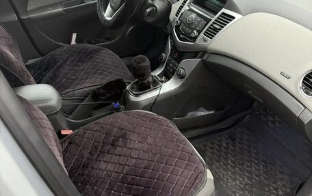 Chevrolet Cruze II, 2009 год, 440 000 рублей, 5 фотография