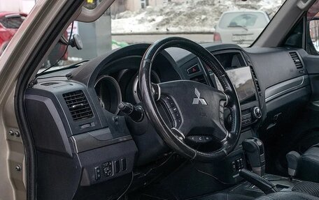 Mitsubishi Pajero IV, 2012 год, 1 870 000 рублей, 16 фотография