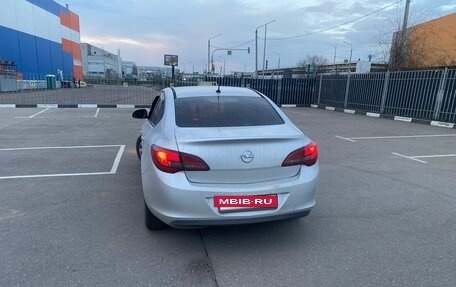 Opel Astra J, 2013 год, 545 000 рублей, 3 фотография