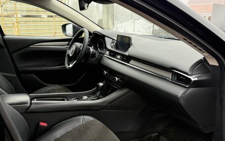 Mazda 6, 2018 год, 1 950 000 рублей, 9 фотография