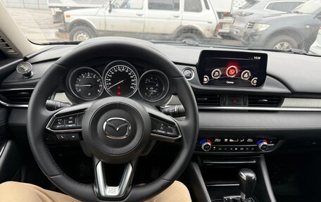 Mazda 6, 2018 год, 1 950 000 рублей, 11 фотография