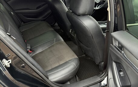 Mazda 6, 2018 год, 1 950 000 рублей, 10 фотография