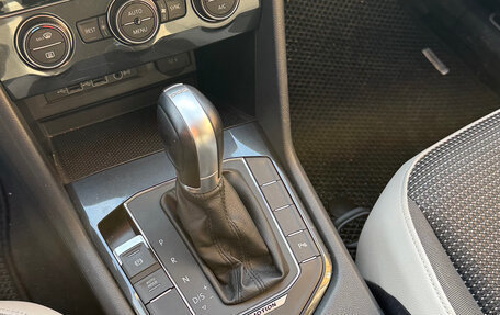 Volkswagen Tiguan II, 2019 год, 2 349 000 рублей, 15 фотография