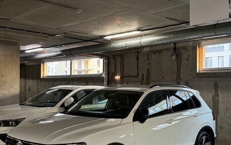 Volkswagen Tiguan II, 2019 год, 2 349 000 рублей, 1 фотография