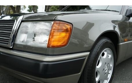 Mercedes-Benz W124, 1992 год, 6 800 000 рублей, 3 фотография