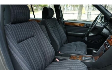 Mercedes-Benz W124, 1992 год, 6 800 000 рублей, 10 фотография