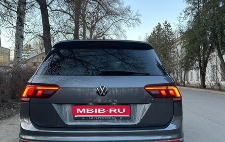 Volkswagen Tiguan II, 2021 год, 2 307 000 рублей, 4 фотография