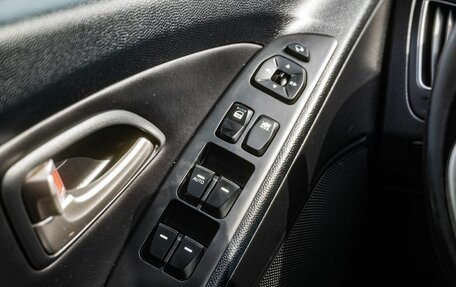 Hyundai ix35 I рестайлинг, 2012 год, 1 400 000 рублей, 23 фотография