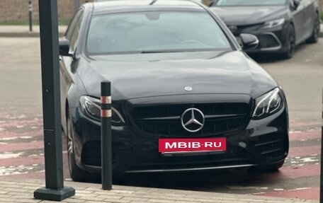 Mercedes-Benz E-Класс, 2019 год, 2 800 000 рублей, 13 фотография