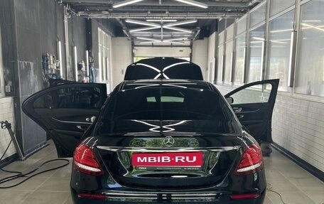 Mercedes-Benz E-Класс, 2019 год, 2 800 000 рублей, 15 фотография