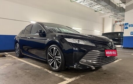 Toyota Camry, 2018 год, 2 950 000 рублей, 4 фотография