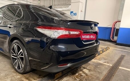 Toyota Camry, 2018 год, 2 950 000 рублей, 2 фотография