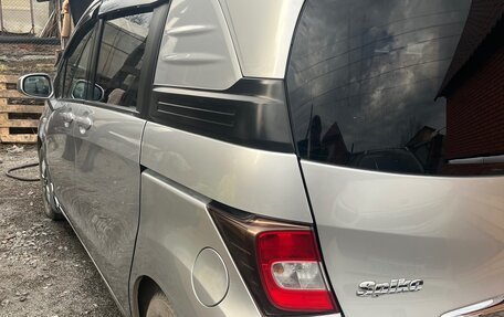 Honda Freed I, 2010 год, 980 000 рублей, 6 фотография