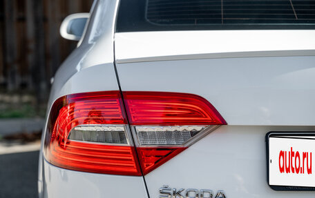 Skoda Superb III рестайлинг, 2013 год, 1 350 000 рублей, 24 фотография