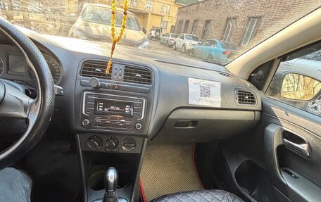 Volkswagen Polo VI (EU Market), 2017 год, 500 000 рублей, 2 фотография