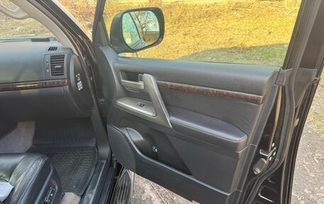 Toyota Land Cruiser 200, 2011 год, 2 590 000 рублей, 11 фотография