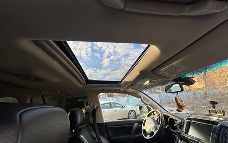 Toyota Land Cruiser 200, 2011 год, 2 590 000 рублей, 8 фотография