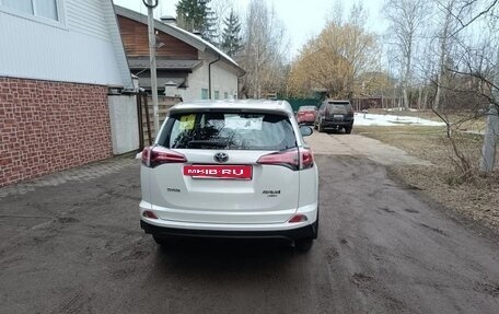 Toyota RAV4, 2018 год, 2 850 000 рублей, 3 фотография