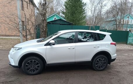 Toyota RAV4, 2018 год, 2 850 000 рублей, 5 фотография