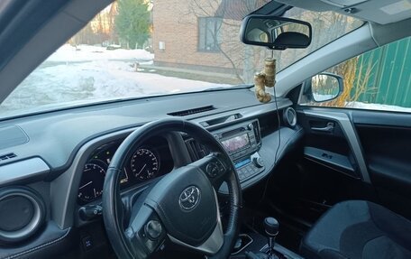 Toyota RAV4, 2018 год, 2 850 000 рублей, 6 фотография