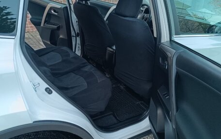 Toyota RAV4, 2018 год, 2 850 000 рублей, 13 фотография