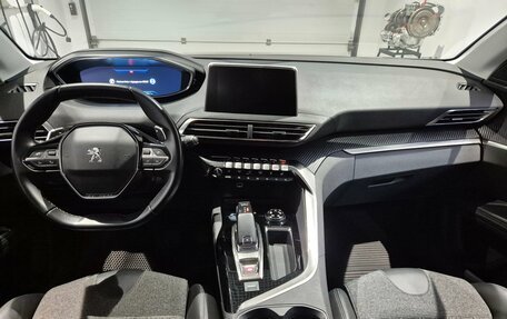 Peugeot 5008 II, 2019 год, 1 749 000 рублей, 8 фотография