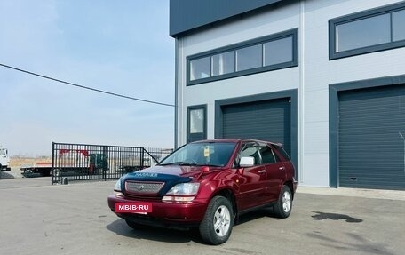 Toyota Harrier, 1999 год, 679 000 рублей, 2 фотография