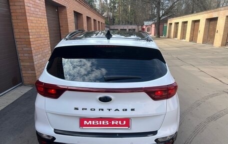 KIA Sportage IV рестайлинг, 2021 год, 2 390 000 рублей, 3 фотография