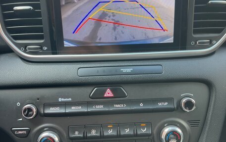 KIA Sportage IV рестайлинг, 2021 год, 2 390 000 рублей, 16 фотография