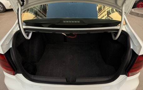 Volkswagen Polo VI (EU Market), 2018 год, 1 100 000 рублей, 16 фотография